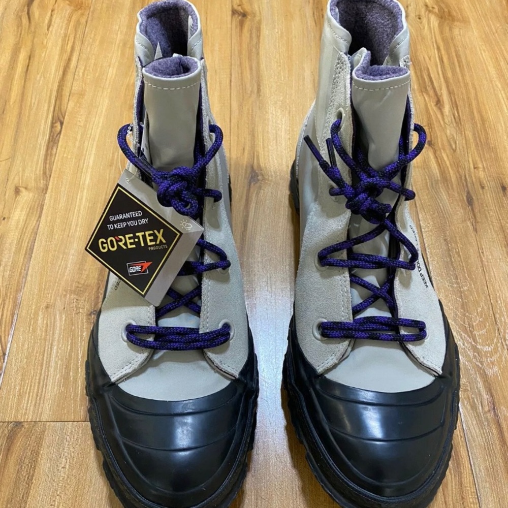 Converse gore-Tex size 9 men’s